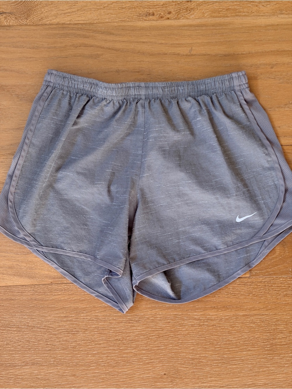 Nike Girls Running Shorts Large Dri-Fit Heather Grey Dolphin Hem Lined Athletic